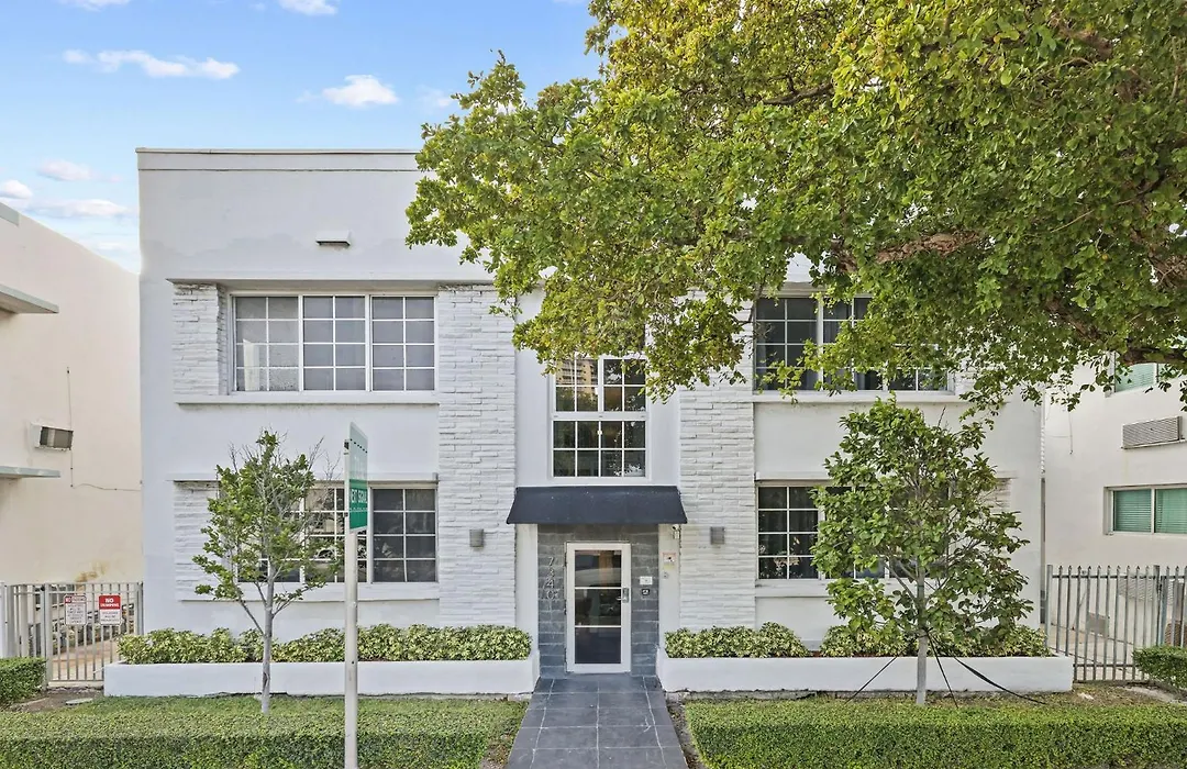 Harding Apartments By Andes Str-1