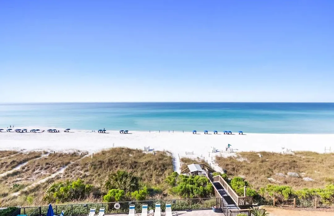 Huntington By The Sea 501-1