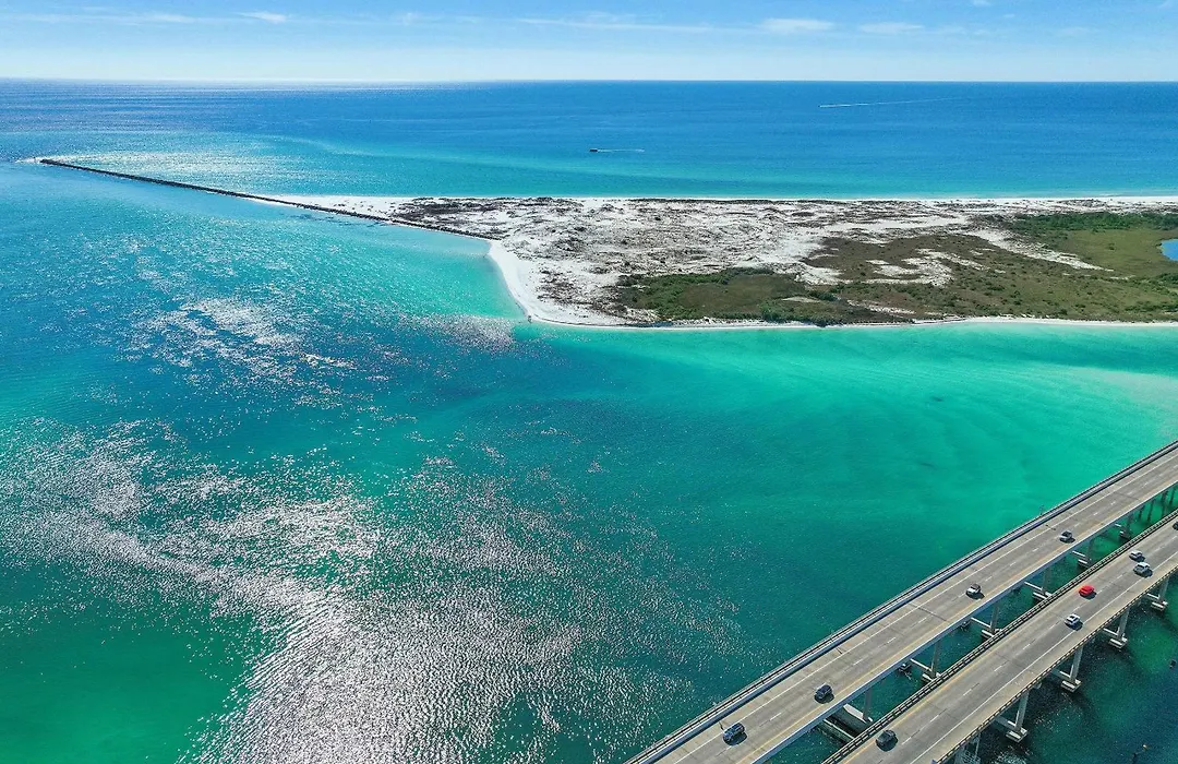 Dolphin Point #406C-1