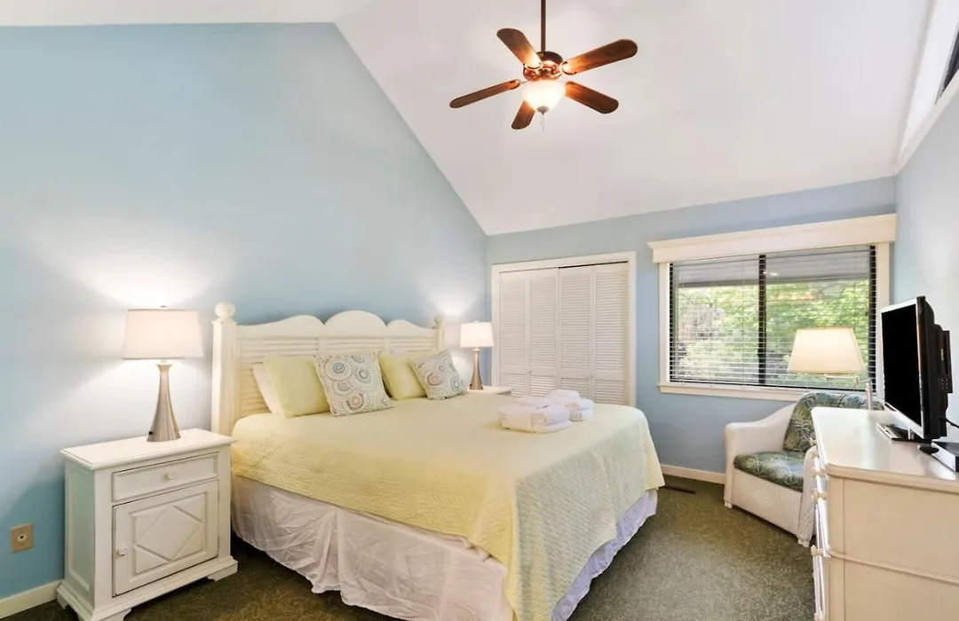 Spicebush - 573 At Sea Pines-1