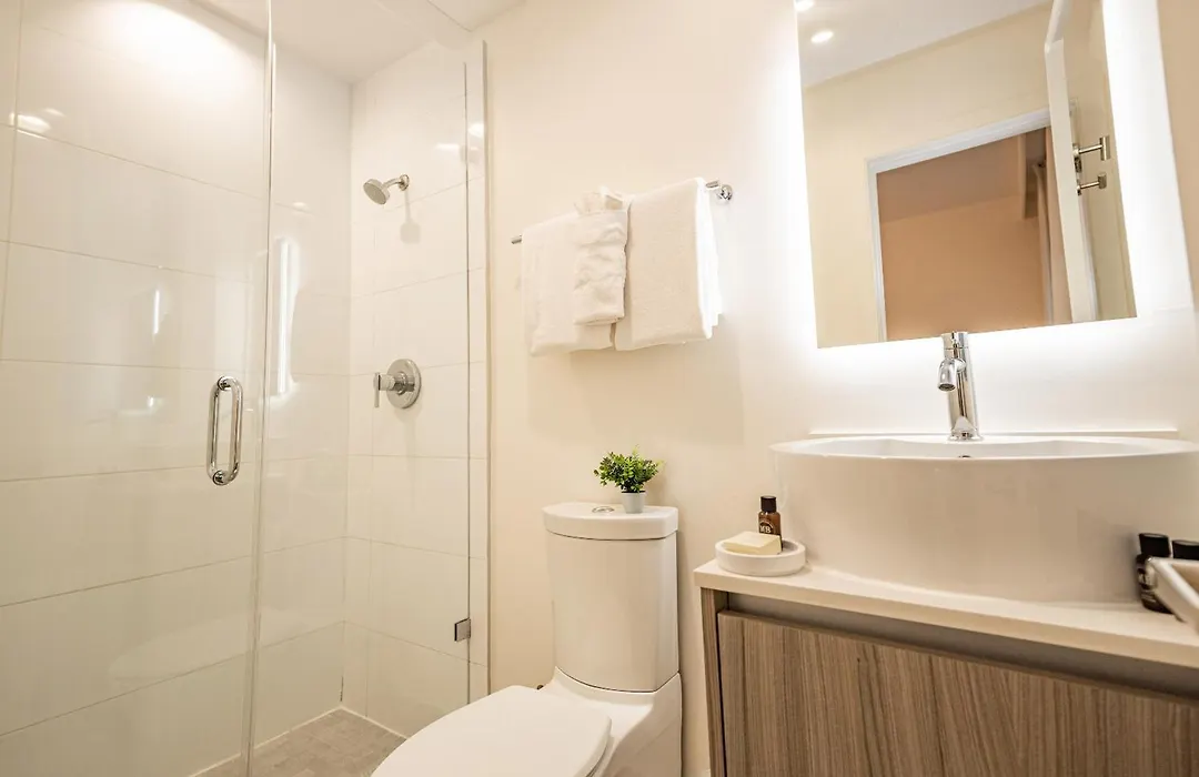 Kenmore Village Hotel, South Beach-1