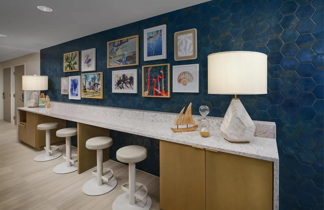 Doubletree Beach Resort By Hilton Tampa Bay - North Redington Beach-1