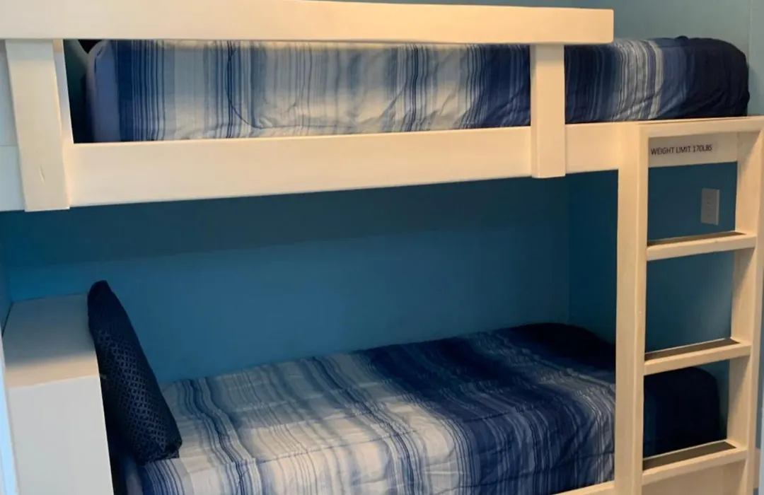 1717 Laketown Wharf 1 King Bedroom, 2 Bath-1