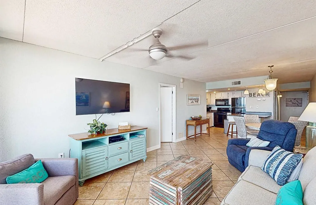 Island Winds East 809-1