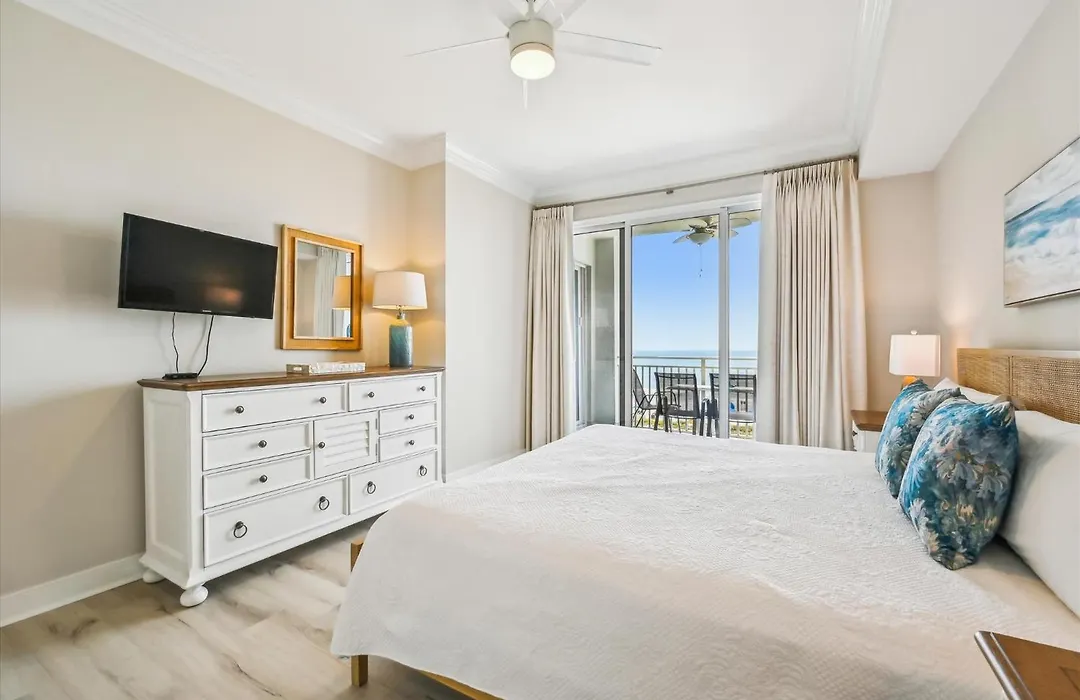 3403 Seacrest-1
