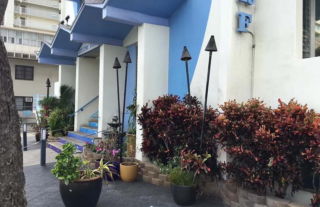 Holiday Surf Hotel-1