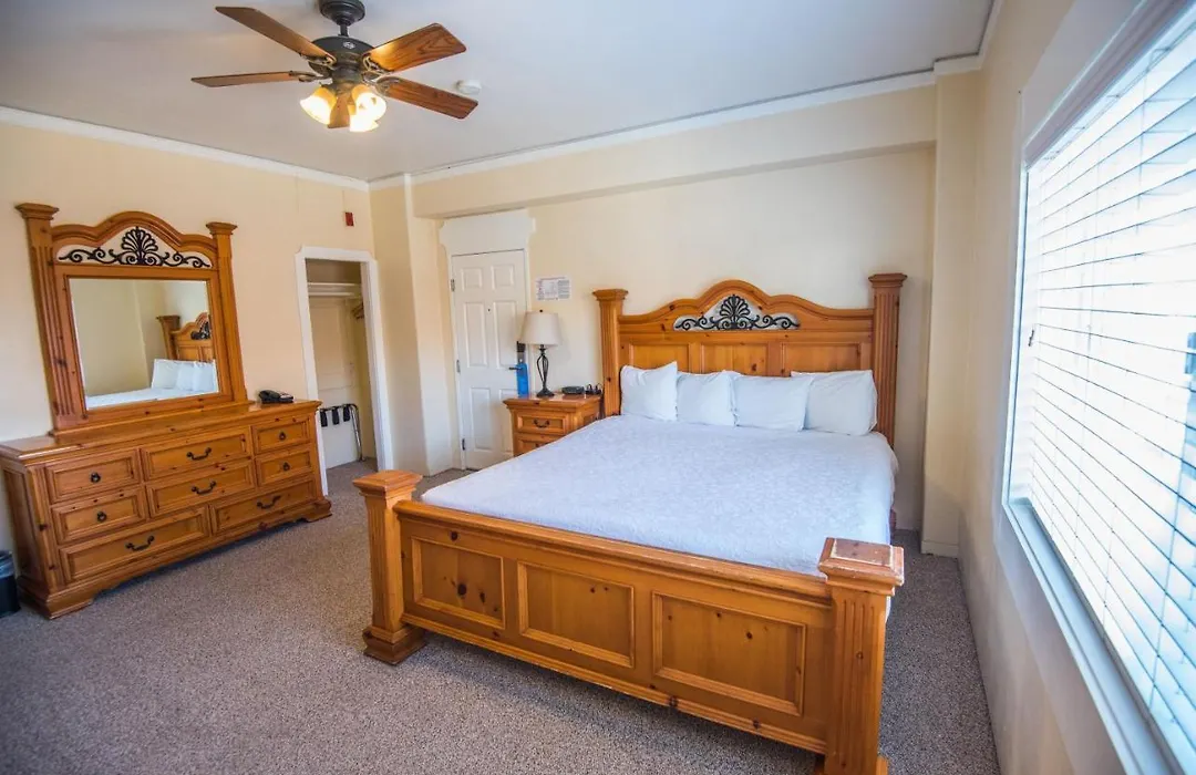 Pismo Beach Hotel-1