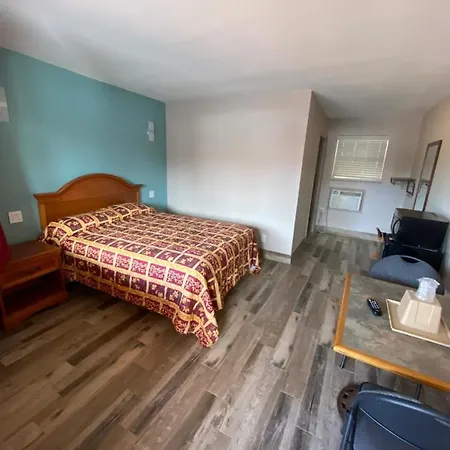 Red Carpet Inn Daytona Beach-3