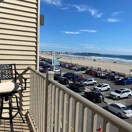 Ocean Front Condo In The Heart Of Hampton Beach-2