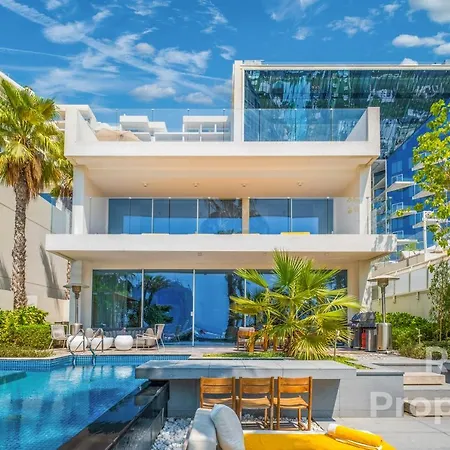 Five Palm Beach Villa -Private Pool & Roopftop Jacuzzi, 3-Level, By Exclusive Holiday Homes-2