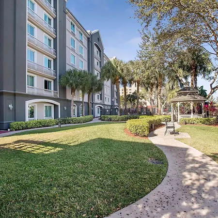La Quinta By Wyndham Ft. Lauderdale Airport-3