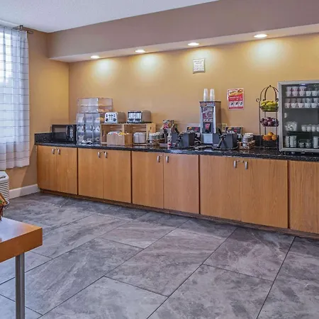La Quinta By Wyndham Naples Downtown-3