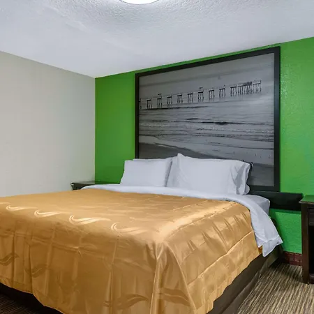 Quality Inn Daytona Beach Oceanfront-3