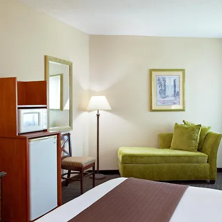 Holiday Inn Express - Biloxi - Beach Blvd By Ihg-3