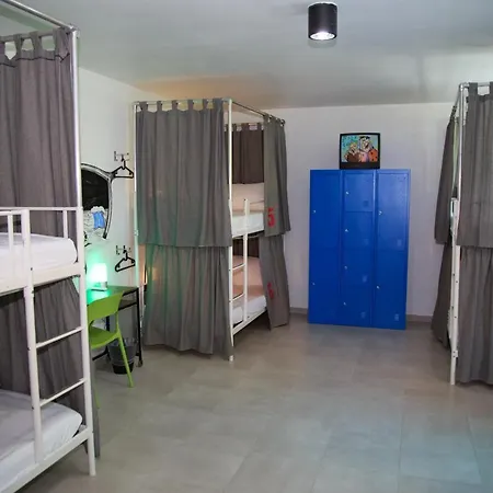 Nomada Beach Hostel- Isla Verde-3