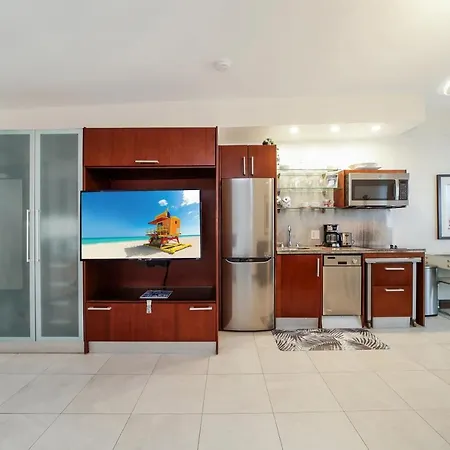 Strand Ocean Drive Suites-3