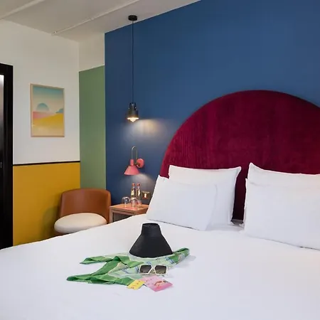 Play Seaport Suite Hotel Tlv-2