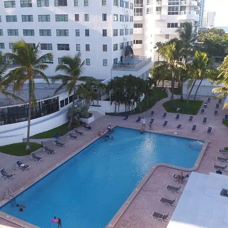 Deluxe Studios And Apartments At The Casablanca-3