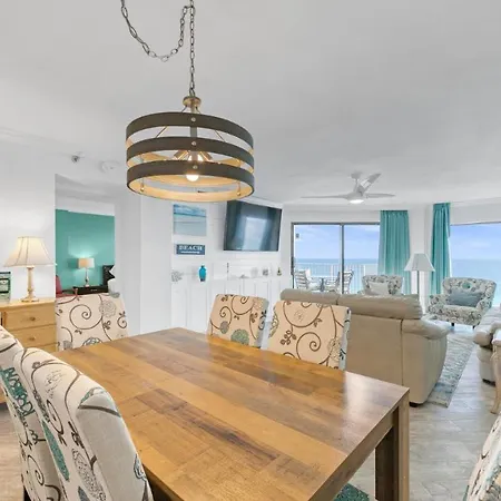Inlet Reef 607 - Beach Front And Spacious With Free Beach Service-2