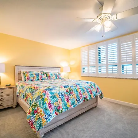 Arcadian II 3E - Oceanfront - Shore Drive Section-2