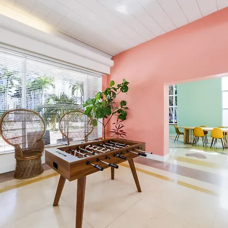 Tropics Hotel Miami Beach-3