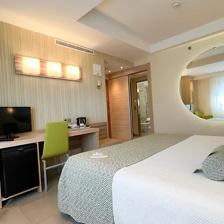 Riviera Beachotel - Adults Recommended-2