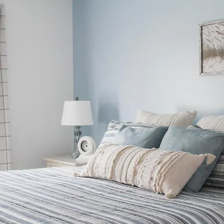 9 Palms Boutique Condos-2