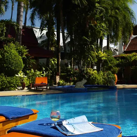 Safari Beach Hotel Patong-2