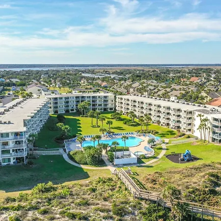 Beautiful Home Near The Beach With Views Of The Atlantic Off The Private Balcony-3