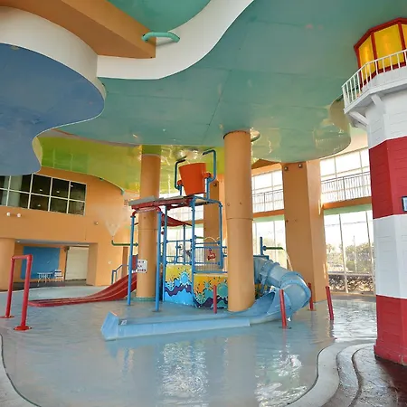 Beachfront Oasis At Splash Resort And Condos-3