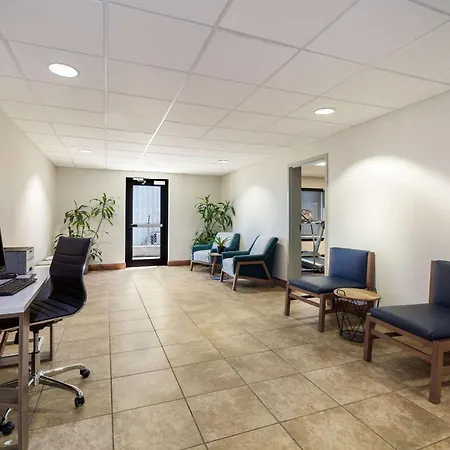 Clarion Pointe Charleston - West Ashley-2