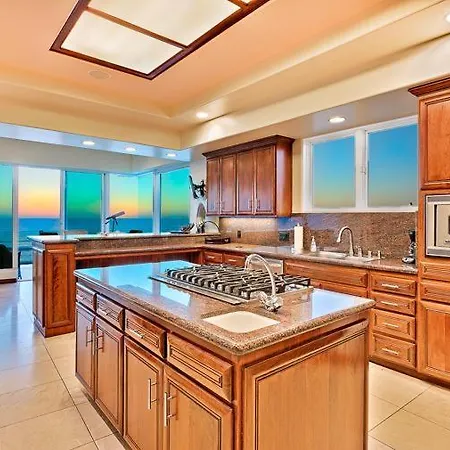 Celebrity Oceanfront Estate-3