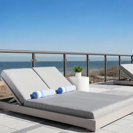 Delta Hotels By Marriott™ Virginia Beach Waterfront Suites-2