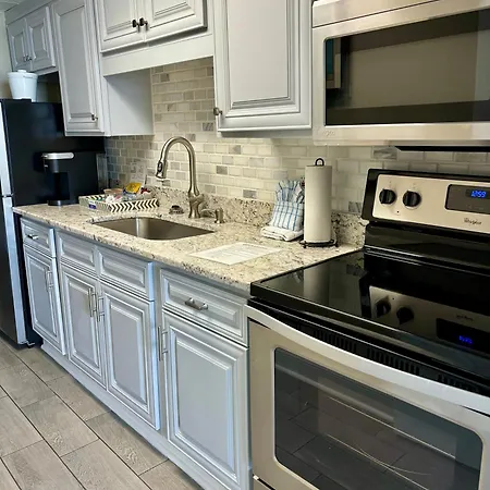 453 Shore Fun Oceanfront Great Location-2