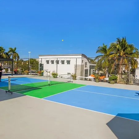 Naples Park Central Hotel-2