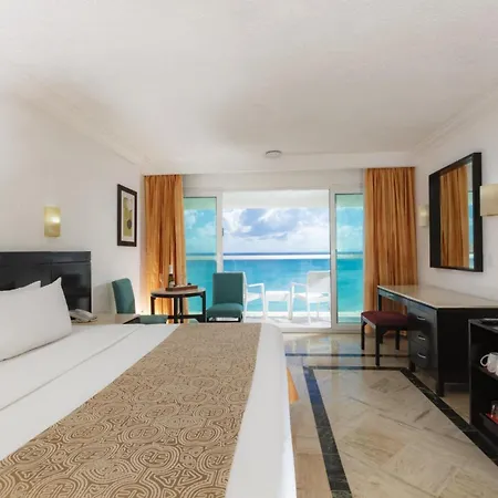 Krystal Cancun-3