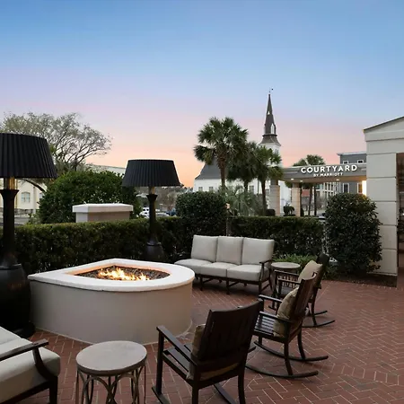 Courtyard By Marriott Charleston Historic District-2