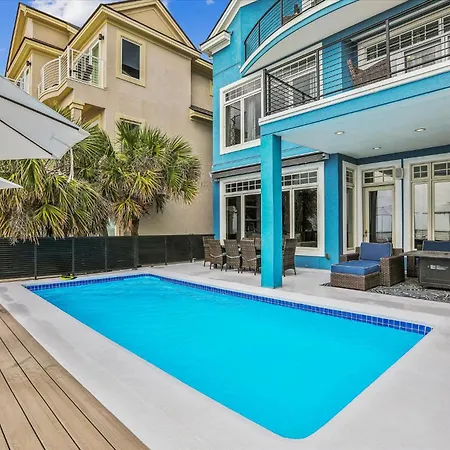 7 Singleton Beach Place- Oceanfront, Private Pool, Renovated, Free Activities Included-3