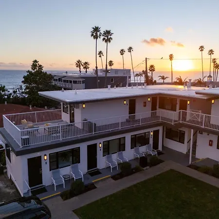 Tides Oceanview Inn And Cottages-2