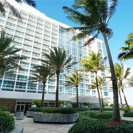 Carillon Miami Beach Private Luxury Suites-3