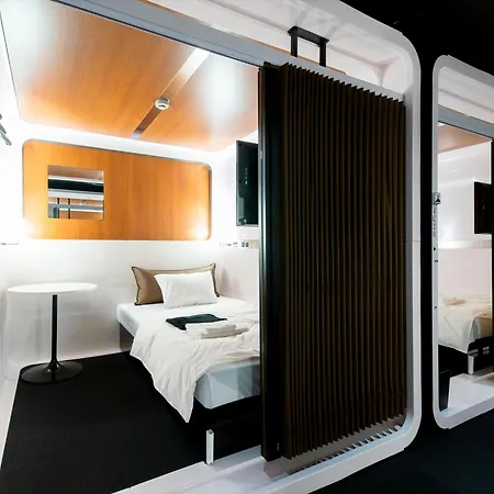 First Cabin International Hawaii-2