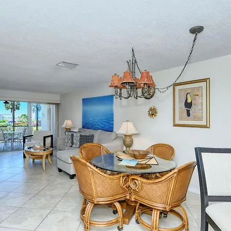 Crescent Royale Condominiums 104-2