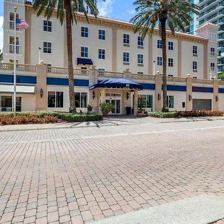 Hampton Inn & Suites St. Petersburg/Downtown-2
