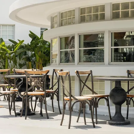 Kenmore Village Hotel, South Beach-2