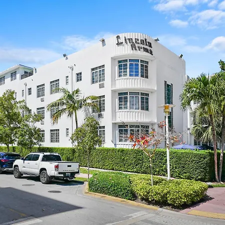 Lincoln Arms Suites-2