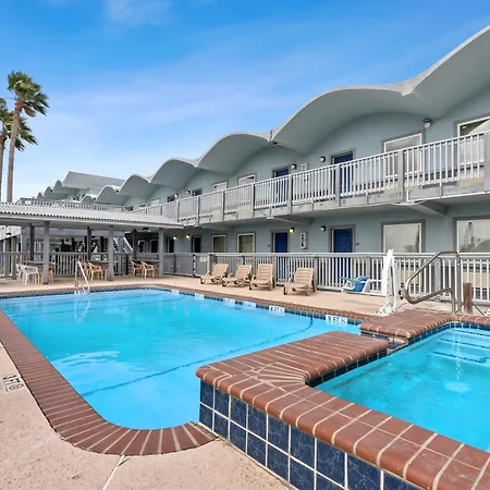 Blue Wave Inn-3