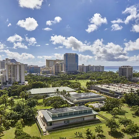 Doubletree By Hilton Alana - Waikiki Beach-3