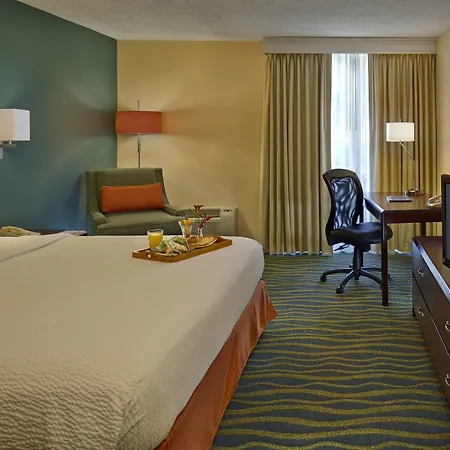 Fairfield Inn And Suites By Marriott Palm Beach-2