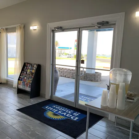 Days Inn By Wyndham Rockport Texas-3
