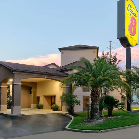 Super 8 By Wyndham Diberville Biloxi Area-2
